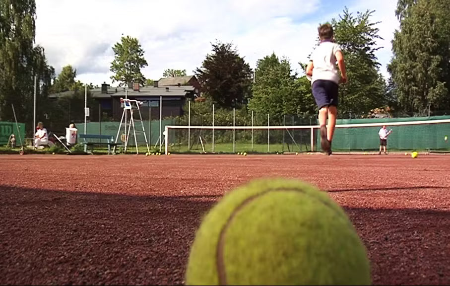Full splittelse i Asker Tennisklubb